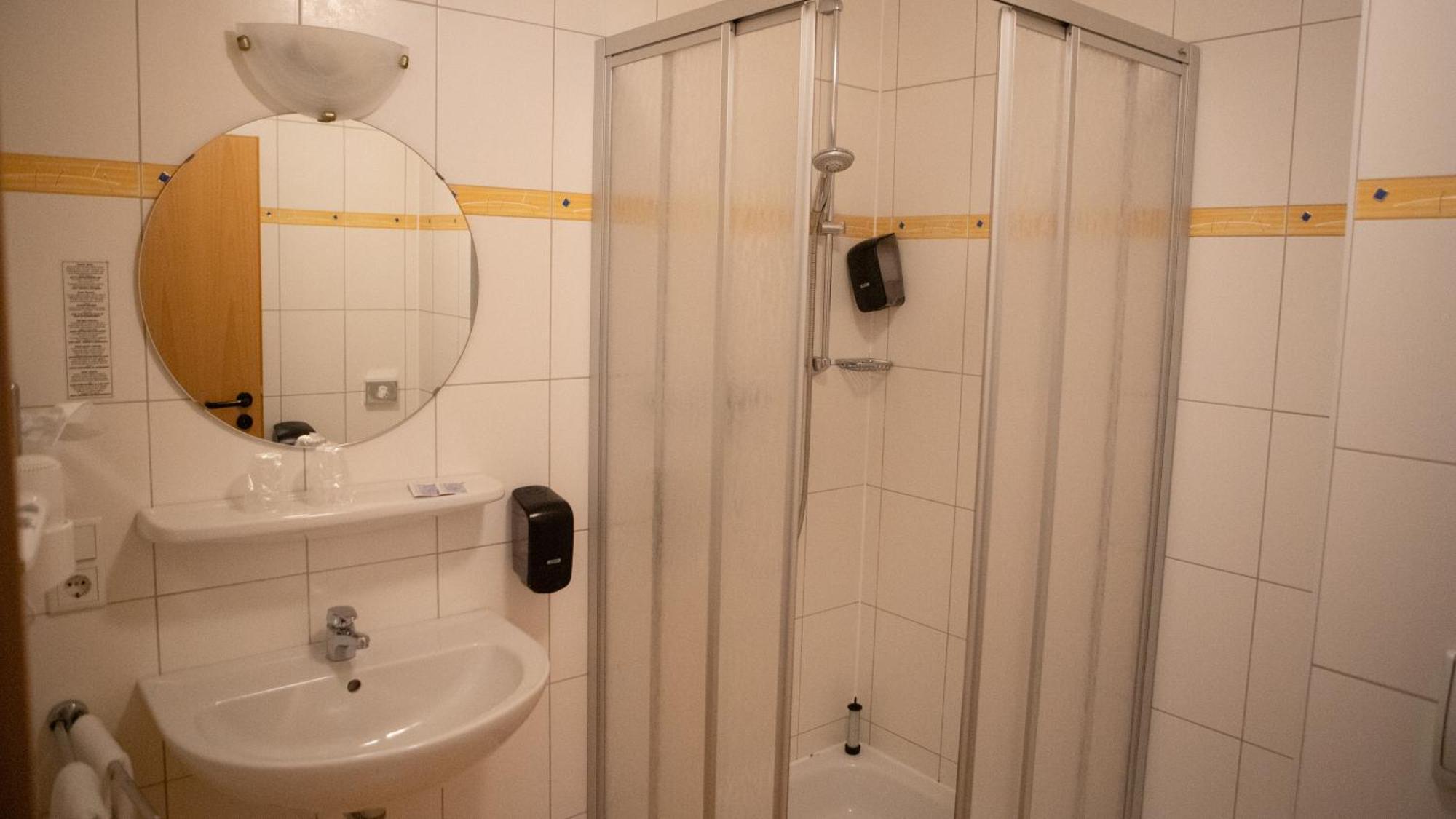 Garni Hotel Hof Zum Ahaus Bagian luar foto